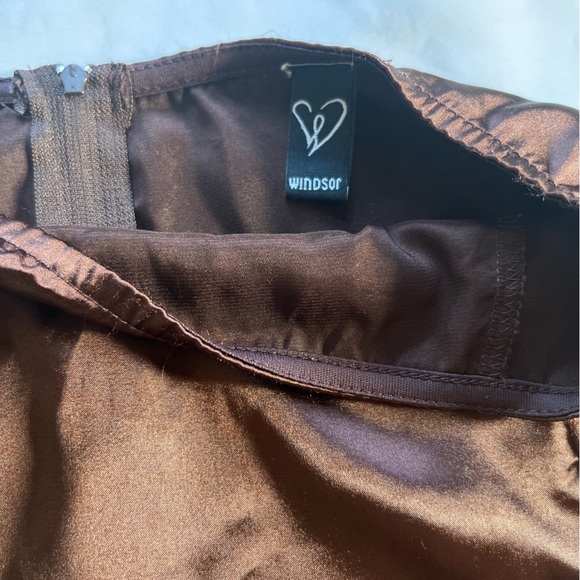 Satin two piece outfit - Picture 5 of 10